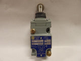 Square D   9007C52D     Top Roller Plunger 1 N.O. - 1 N.C. Limit Switch