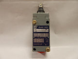 Square D   9007B54D     Top Roller Plunger 1 N.O. - 1 N.C. Limit Switch